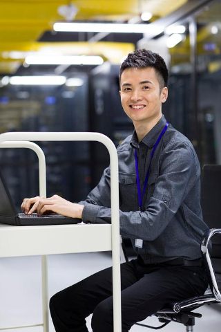 王琤 - 仁寿县梵盈阁商贸有限公司王琤